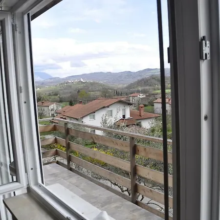 Apartma Bajci דירה *